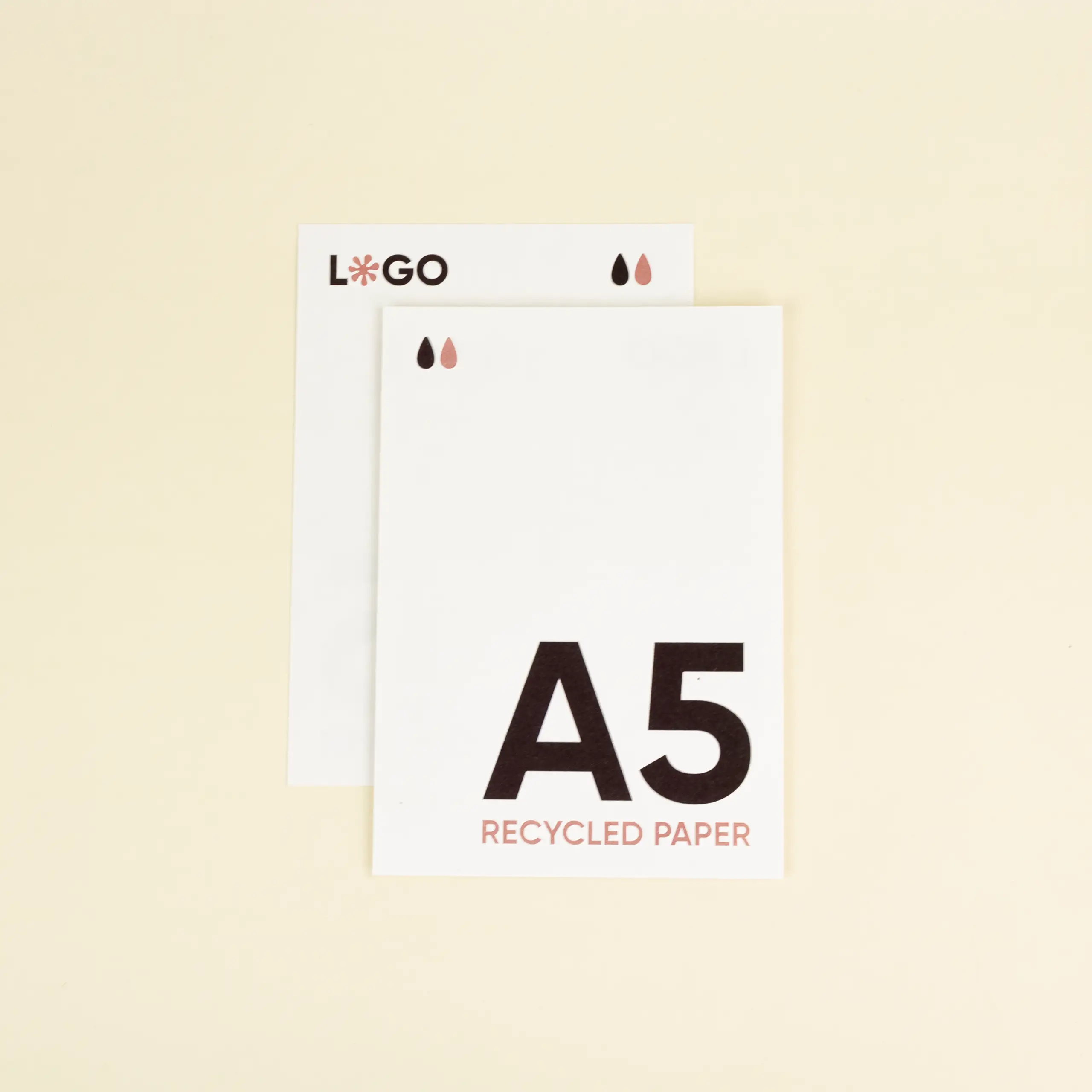 PAPIER ÉCOLOGIQUE: Carte A5, 14,8x21 cm.